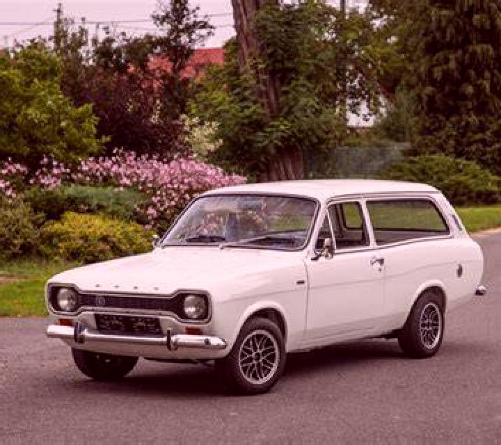 10 perfiles de escorts en Hrpelje, Eslovenia. Explora chicas, servicios, tarifas y reserva online. En domicilio y visita disponibles.