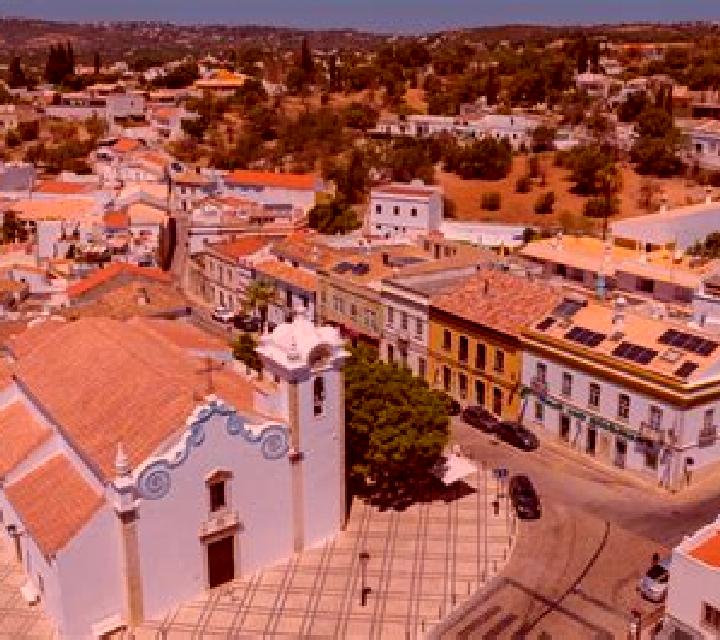 Aitana, 24, acompañante rubia de ojos marrones y etnia negra basada en Beausejour. Ofrece BDSM, GFE (Experiencia de novia), 69, Masaje, Hasta el final (CIM)....