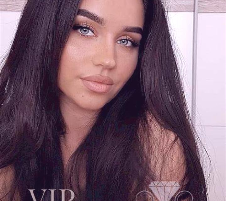 Aitana, 25 — Escort en Canelas, Portugal