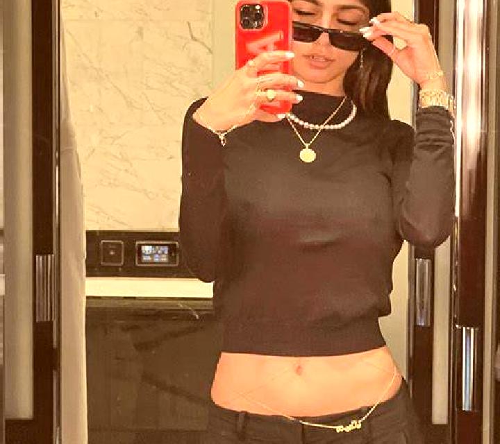 Alba, 36, acompañante negra de ojos marrones y etnia asiática basada en Virei. Ofrece Chica de fiesta, Masaje de próstata, Beso francés profundo, Dominación....