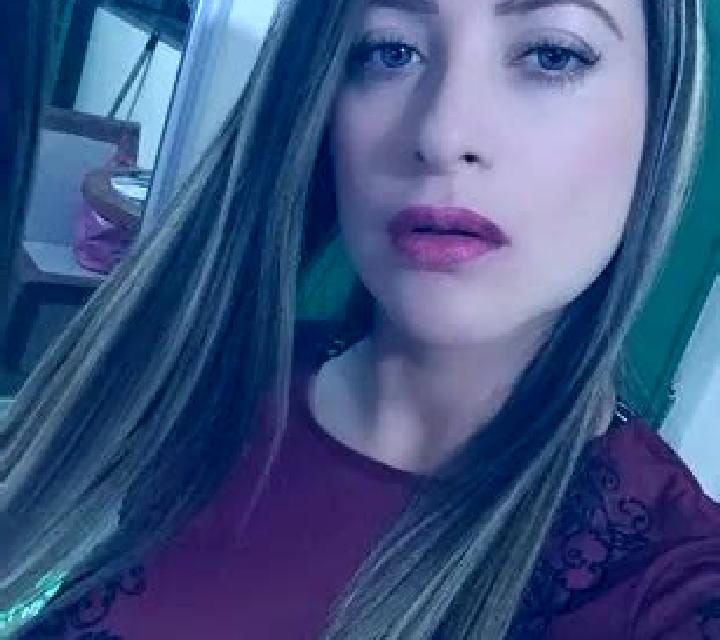 Alejandra, 29, acompañante rubia platino de ojos grises y etnia europea basada en Jalandhar. Ofrece Fetiche, Masaje erótico, Francés natural, Experiencia de ...