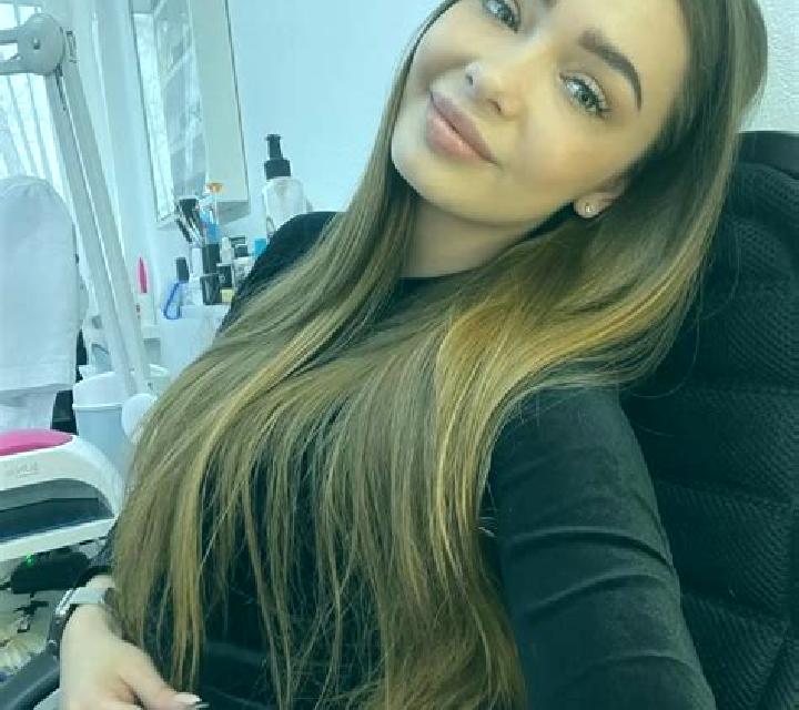 Antonella, 21 — Escort en Yanuh-Jat, Israel