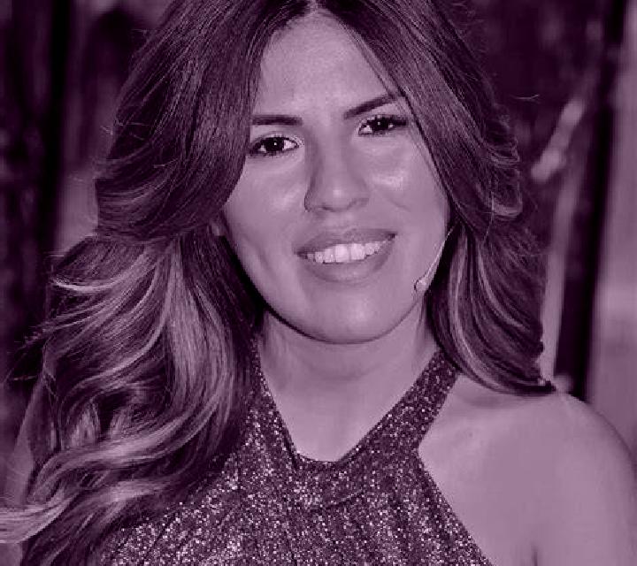 Antonella, 30, acompañante pelirroja de ojos avellana y etnia asiática basada en Penistone. Ofrece Cita de cena, Parejas, Masaje de próstata. Disponible en d...