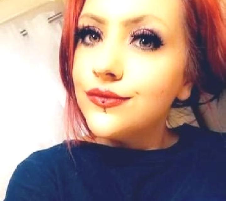 Aurora, 20, acompañante pelirroja de ojos avellana y etnia caribeña basada en Salto Dupi. Ofrece Masaje erótico, Masaje, Experiencia de novia, Griego (anal)....