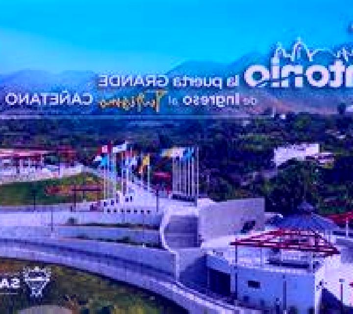Aurora, 32 — Escort en Massacre, Dominica