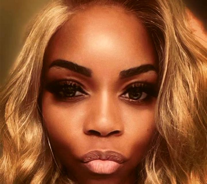 Blanca, 29, acompañante rubia platino de ojos verdes y etnia caucásica basada en Altamonte Springs. Ofrece Beso francés profundo, Dominación, GFE (Experienci...