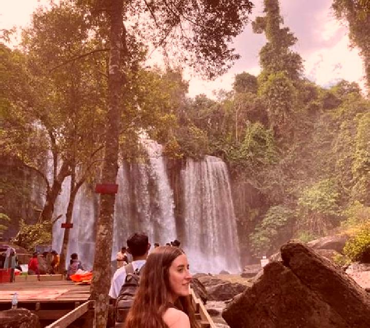 Blanca, 34, acompañante morena de ojos marrones y etnia mediterránea basada en Akjoujt. Ofrece Cita de cena, Chica de fiesta, Experiencia de novia. Disponibl...