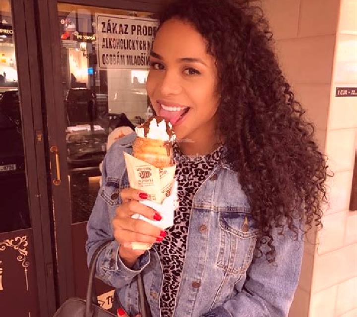 Carla, 24, acompañante castaño claro de ojos grises y etnia india basada en Crnomelj. Ofrece Beso francés profundo, Dominación, Masaje. Disponible en domicil...