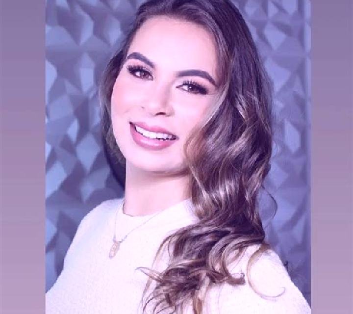 Carla, 24 — Escort en El Abadlia, Túnez