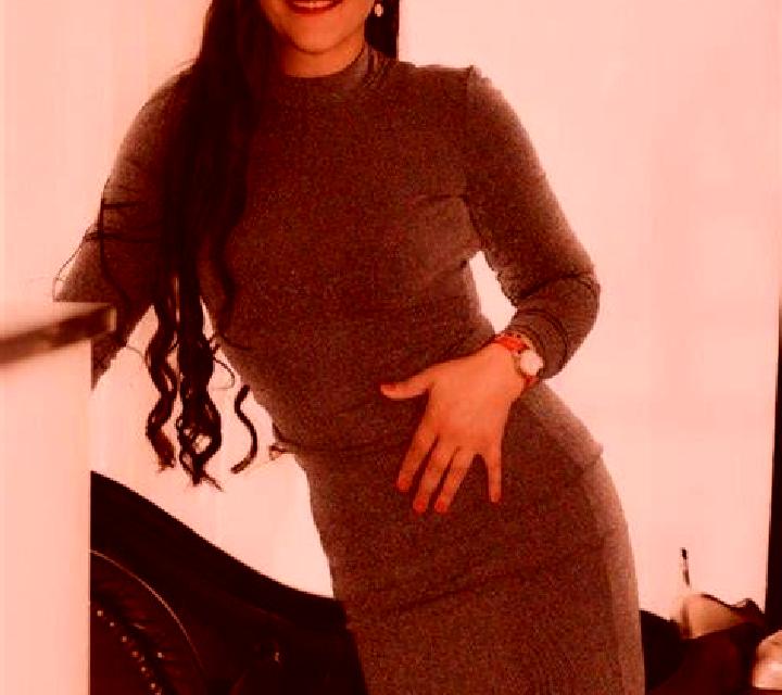 Cayetana, 36, acompañante negra de ojos grises y etnia oriente medio basada en Hahoe-dong. Ofrece Dominación, Griego (anal), BDSM. Disponible en domicilio y ...