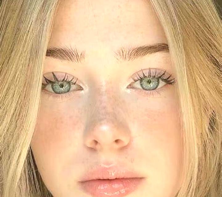 Diana, 33, acompañante rubia de ojos verdes y etnia negra basada en Dongjin. Ofrece Beso francés profundo, Masaje de próstata, Parejas. Disponible en domicil...