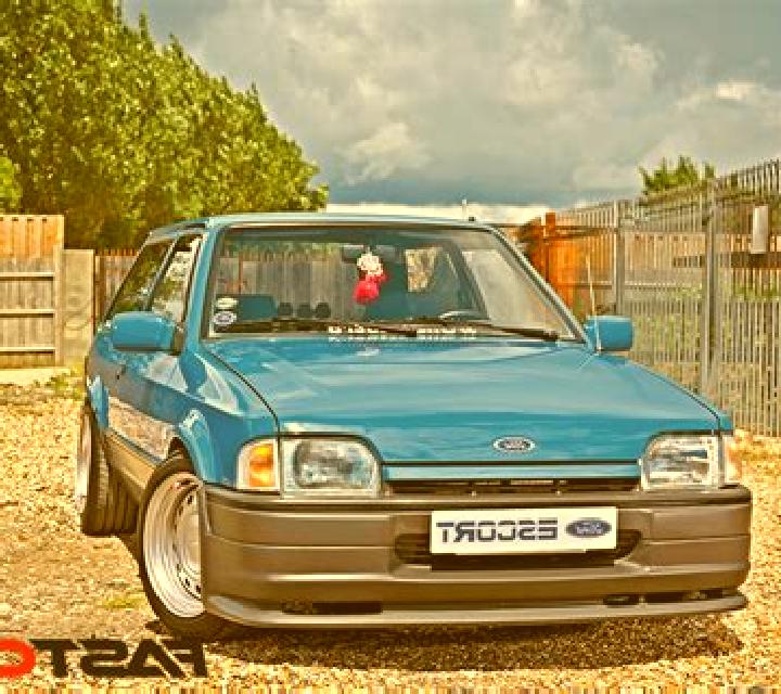 Elena, 24, acompañante pelirroja de ojos oscuros y etnia negra basada en Mars-la-Tour. Ofrece Fetiche, Chica de fiesta, Hasta el final (CIM). Disponible en d...
