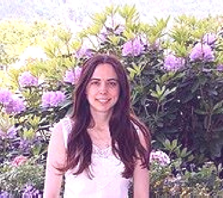 Elena, 25 — Escort en Takatsukadai, Japón