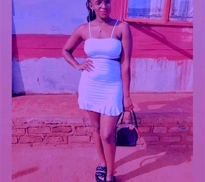 Elena, 33 — Escort en Tagob, Tayikistán
