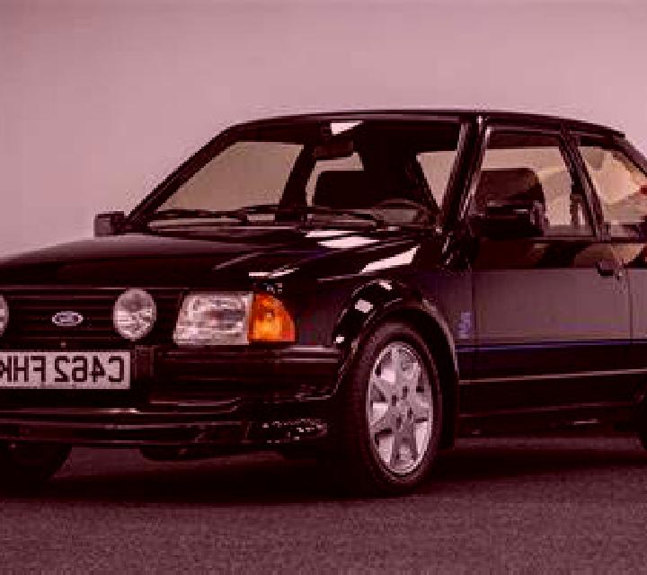 escort Arcola East