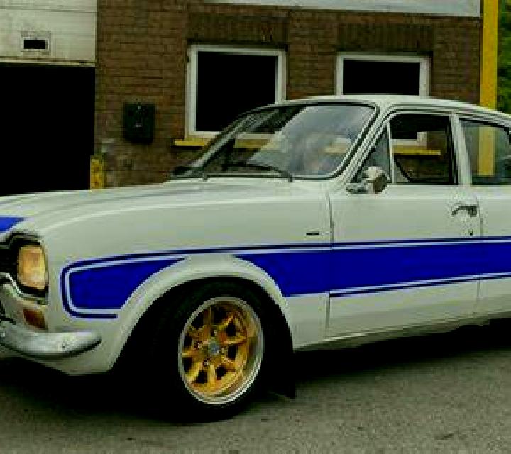 escort Forges-les-Bains