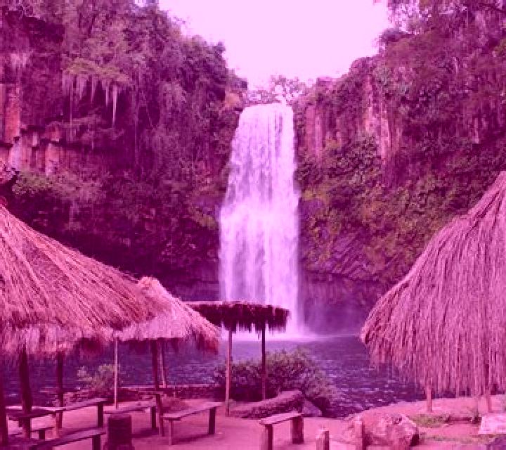 Escorts Alto de La Estancia, Panamá — Chicas y putas locales
