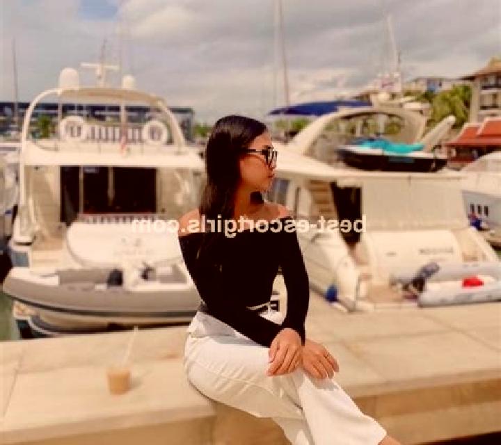 Estrella, 33, acompañante pelirroja de ojos verdes y etnia eslava basada en Academy Garden. Ofrece GFE (Experiencia de novia), Juego de roles. Disponible en ...