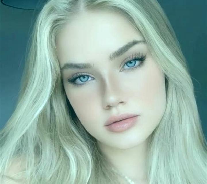 Gabriela, 23, acompañante castaña de ojos oscuros y etnia eslava basada en Surkhet. Ofrece Chica de fiesta, Francés natural. Disponible en domicilio y visita...