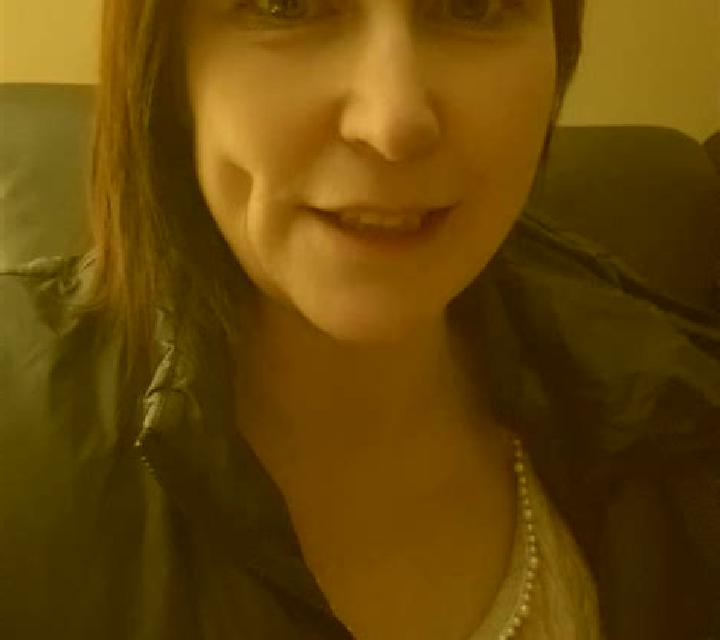 Irene, 25, acompañante negra de ojos avellana y etnia asiática basada en Abu Zayyan. Ofrece Masaje, GFE (Experiencia de novia), Beso francés profundo, Stript...