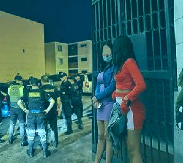 Jade, 29, acompañante morena de ojos azules y etnia caribeña basada en ElGhediya. Ofrece BDSM, Acompañante de viaje, Experiencia de novia. Disponible en domi...