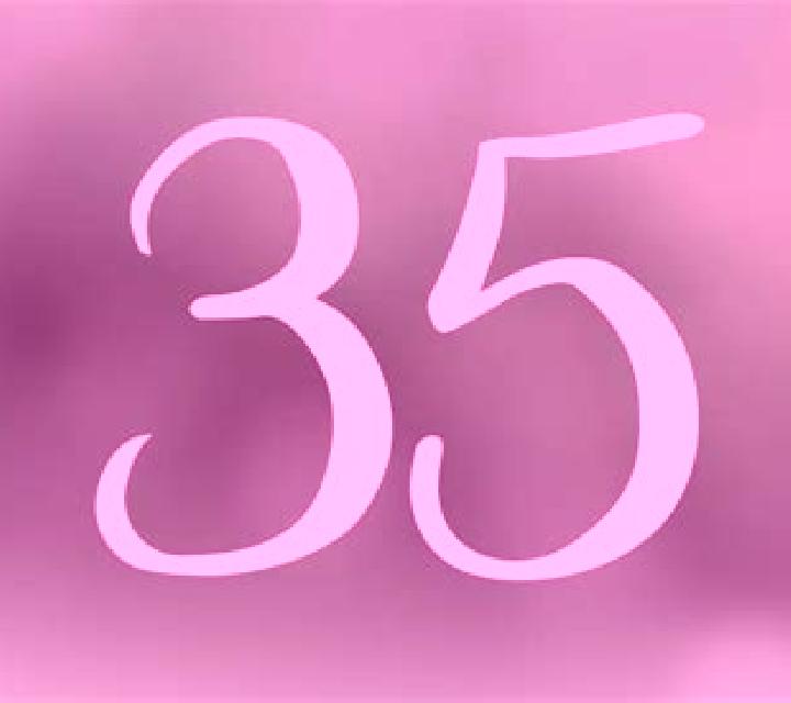 Julia, 30, acompañante pelirroja de ojos avellana y etnia negra basada en Toyos. Ofrece Noche completa. Disponible en domicilio y visita, citas de día y no...