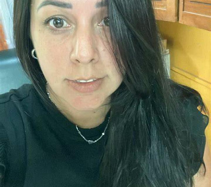 Julia, 34, acompañante pelirroja de ojos azules y etnia caucásica basada en Port Glaud. Ofrece BDSM, 69, Dominación. Disponible en domicilio y visita, reserv...