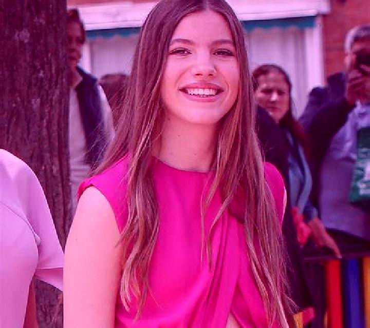 Lorena, 34 — Escort en Darzi Kola, Irán