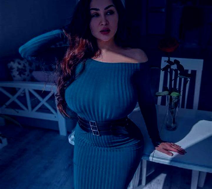 Lucía, 38, acompañante castaña de ojos verdes y etnia oriente medio basada en Namdrik. Ofrece Juego de roles, Tantra, Hasta el final (CIM), Masaje erótico, G...