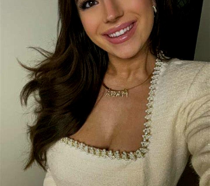 Manuela, 29, acompañante rubia de ojos azules y etnia europea basada en Panamarattuppatti. Ofrece Francés natural, Fetiche, GFE (Experiencia de novia), Noche...