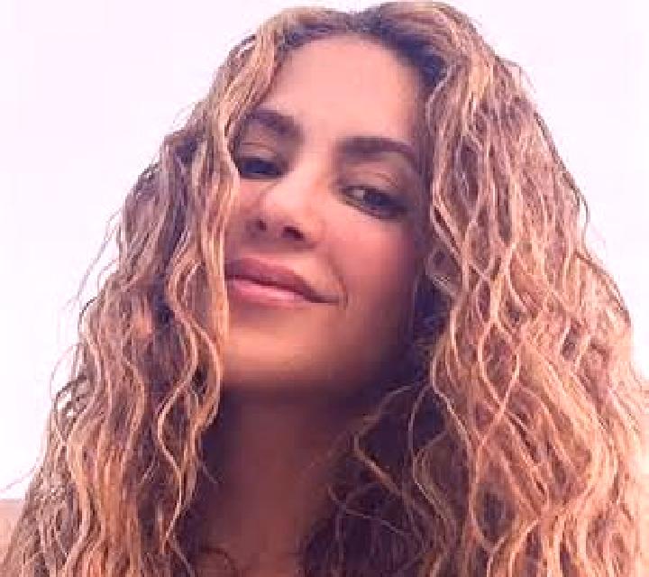 Mariana, 33, acompañante rubia platino de ojos avellana y etnia europea basada en Wilsons Mills. Ofrece Chica de fiesta, Striptease, Masaje, Fetiche. Disponi...