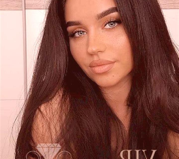 Miriam, 26, acompañante rubia platino de ojos marrones y etnia mediterránea basada en San Pawl il-Bahar. Ofrece Striptease, Fetiche, Masaje de próstata, Masa...