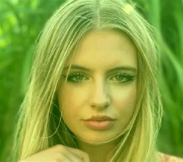 Natalia, 26, acompañante rubia platino de ojos ámbar y etnia caribeña basada en Micolo. Ofrece Masaje, Tríos / dúos, Hasta el final (CIM), Griego (anal). Dis...