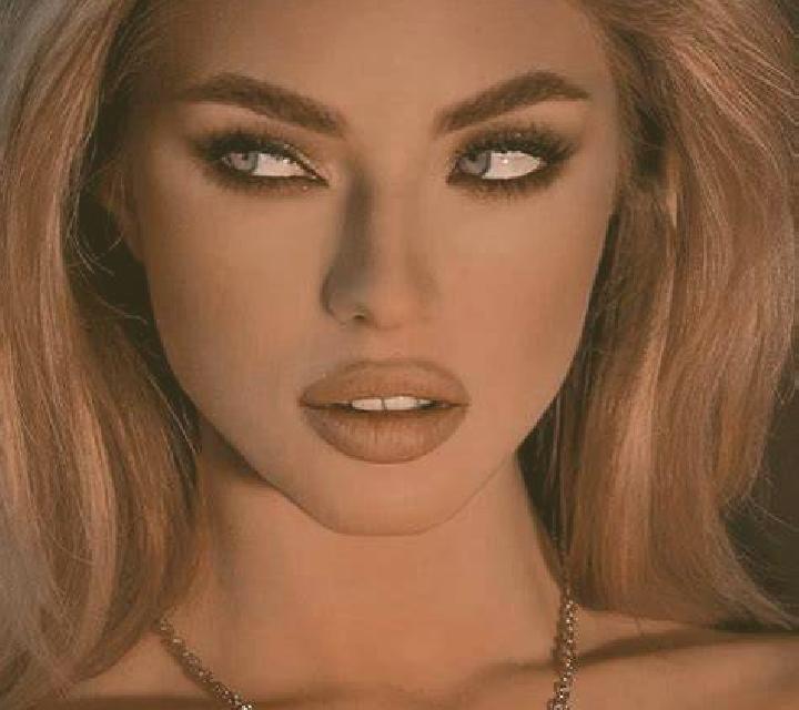 Natalia, 34, acompañante rubia de ojos ámbar y etnia latina basada en Sretensk. Ofrece Beso francés profundo, Chica de fiesta, Francés natural, Masaje de pró...