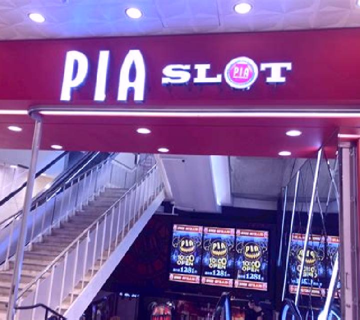Ángela, 25, acompañante castaño claro de ojos avellana y etnia negra basada en Pea. Ofrece GFE (Experiencia de novia), Hasta el final (CIM), Striptease, Masa...