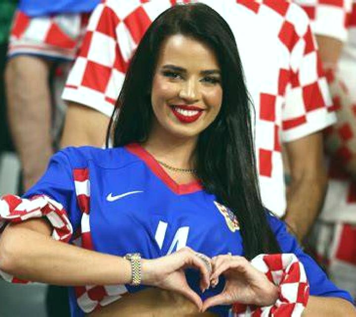 Noa, 31 — Escort en Asparuhovo, Bulgaria