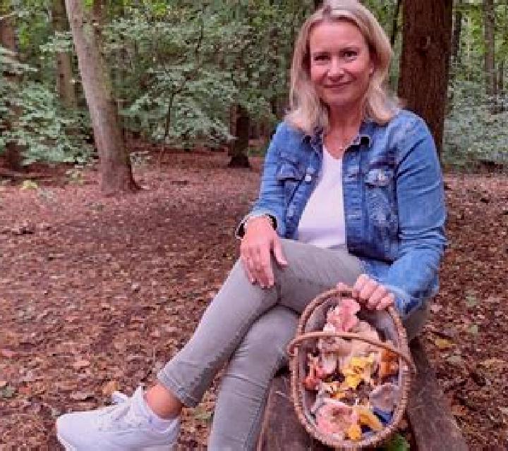 Noelia, 27 — Escort en Derenburg, Alemania