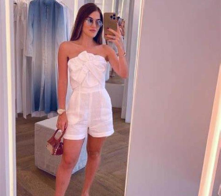Nora, 26, acompañante negra de ojos grises y etnia oriente medio basada en Zambrana. Ofrece Experiencia de novia, Noche completa, Francés natural, Masaje de ...