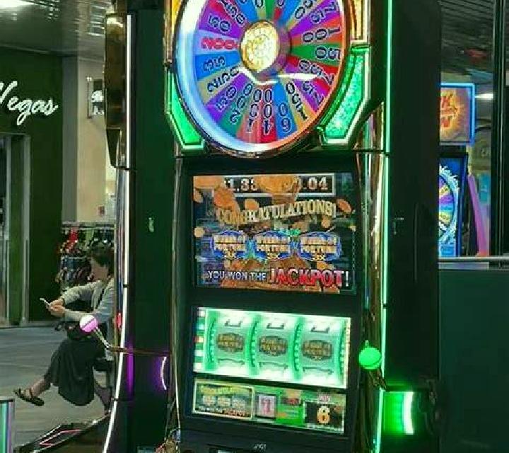 Nora, 27, acompañante negra de ojos grises y etnia caucásica basada en Wuzhi. Ofrece Beso francés profundo, Juego de roles, Chica de fiesta, GFE (Experiencia...