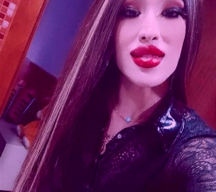 Patricia, 21, acompañante castaña de ojos grises y etnia caucásica basada en Boca de Sabalos. Ofrece Acompañante de viaje, Experiencia de novia, Griego (anal...