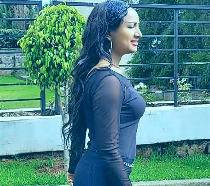 Patricia, 35 — Escort en Tsidje, Comoras