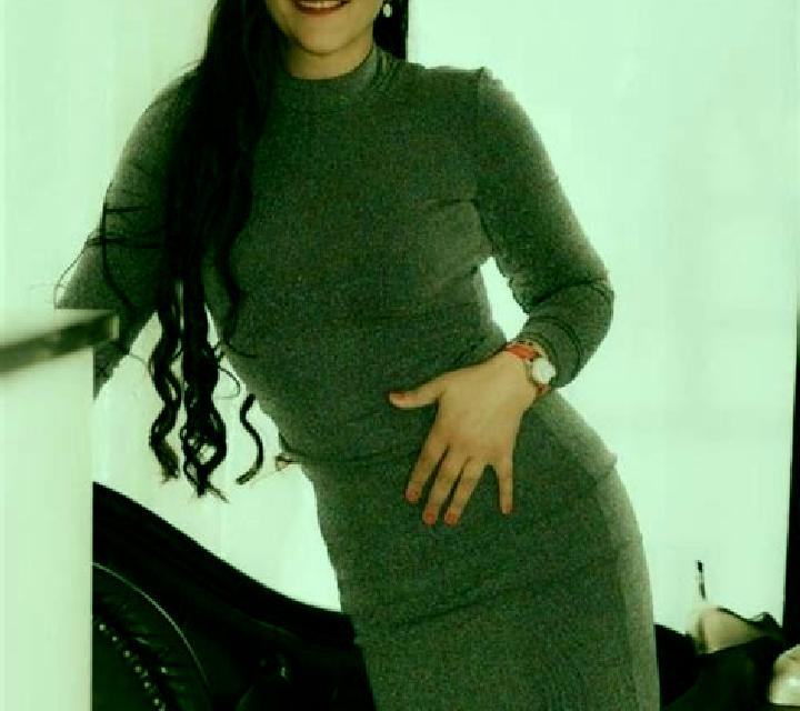 Renata, 23, acompañante pelirroja de ojos oscuros y etnia europea basada en Sao Romao. Ofrece BDSM, Beso francés profundo, Tantra. Disponible en domicilio y ...