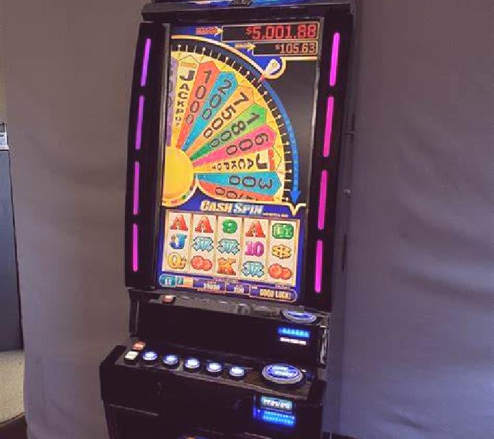 Rocío, 30, acompañante rubia platino de ojos verdes y etnia negra basada en Ettelgem. Ofrece Juego de roles, Noche completa, Masaje, Dominación. Disponible e...