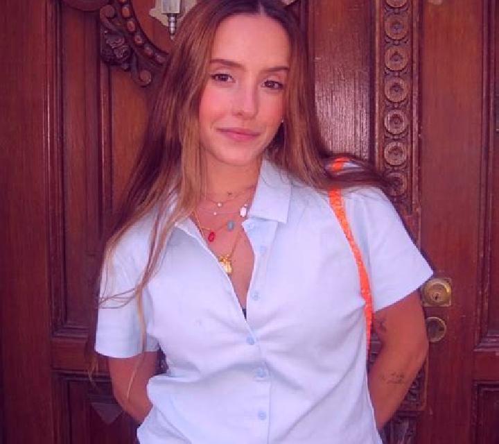 Rosa, 32, acompañante negra de ojos oscuros y etnia negra basada en Nyabitekeli. Ofrece Masaje erótico, Fetiche, Noche completa, Chica de fiesta, Striptease....