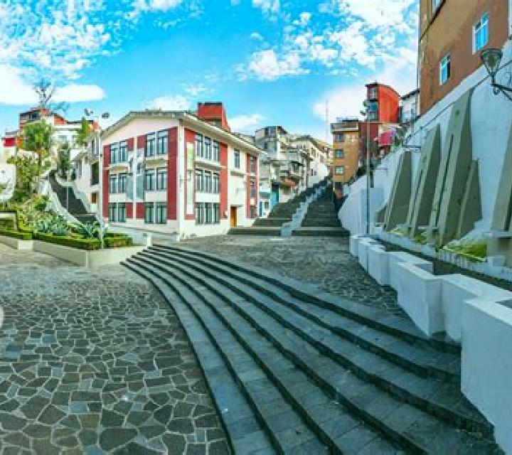 Salma, 20 — Escort en Spotts, Islas Caimán