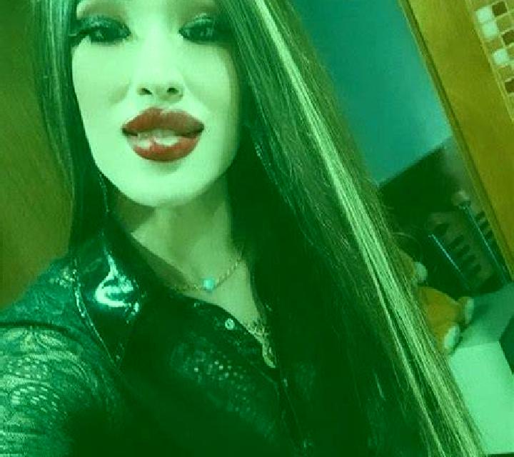 Sara, 30, acompañante negra de ojos avellana y etnia asiática basada en Omega Gardens. Ofrece Tantra, Striptease, 69, Experiencia de novia. Disponible en dom...