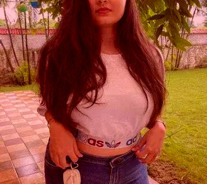 Sara, 35 — Escort en Ban Na San, Tailandia