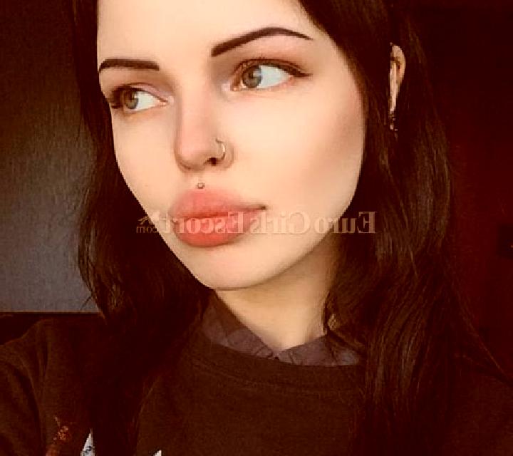 Sofía, 37 — Escort en Autry-le-Chatel, Francia