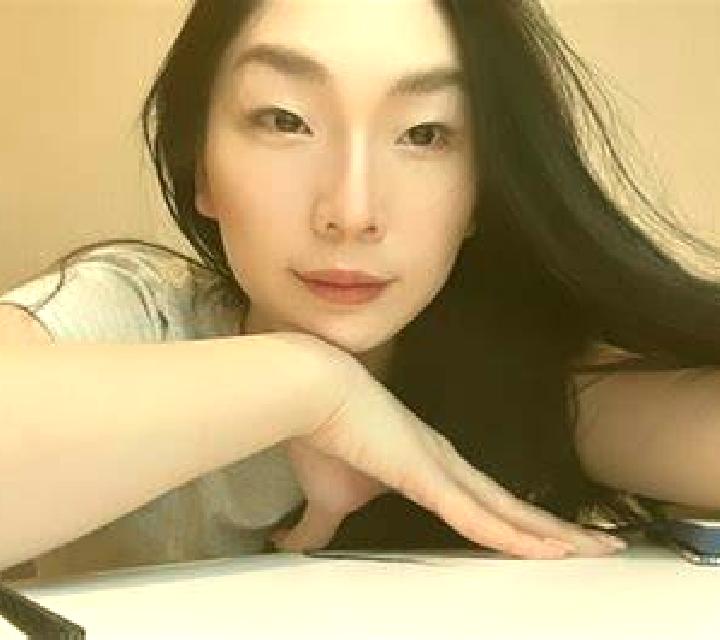 Valentina, 34 — Escort en Roz-Landrieux, Francia