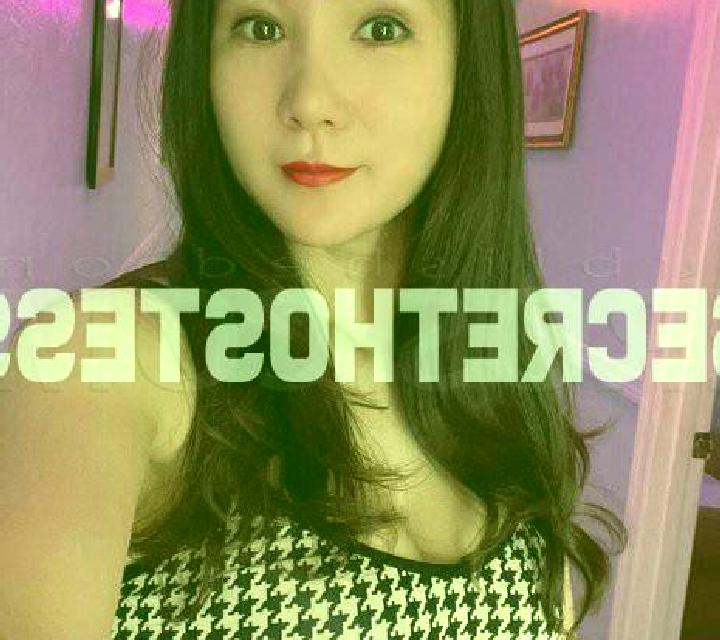 Valeria, 25, acompañante castaña de ojos ámbar y etnia asiática basada en Holstenniendorf. Ofrece Francés natural, Cita de cena, Parejas, 69, BDSM. Disponibl...